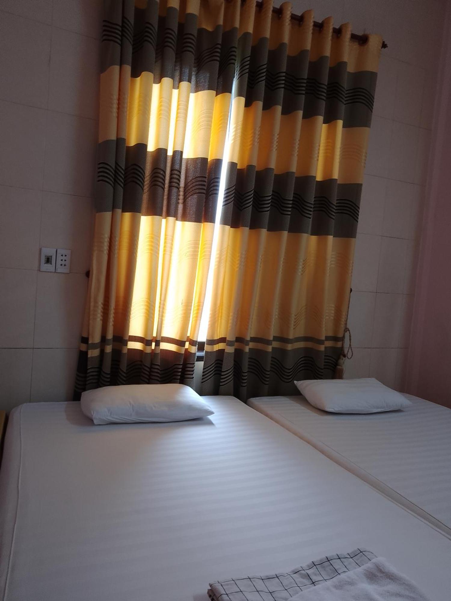 Nha Nghi Hang Nga Dong Hoi Esterno foto