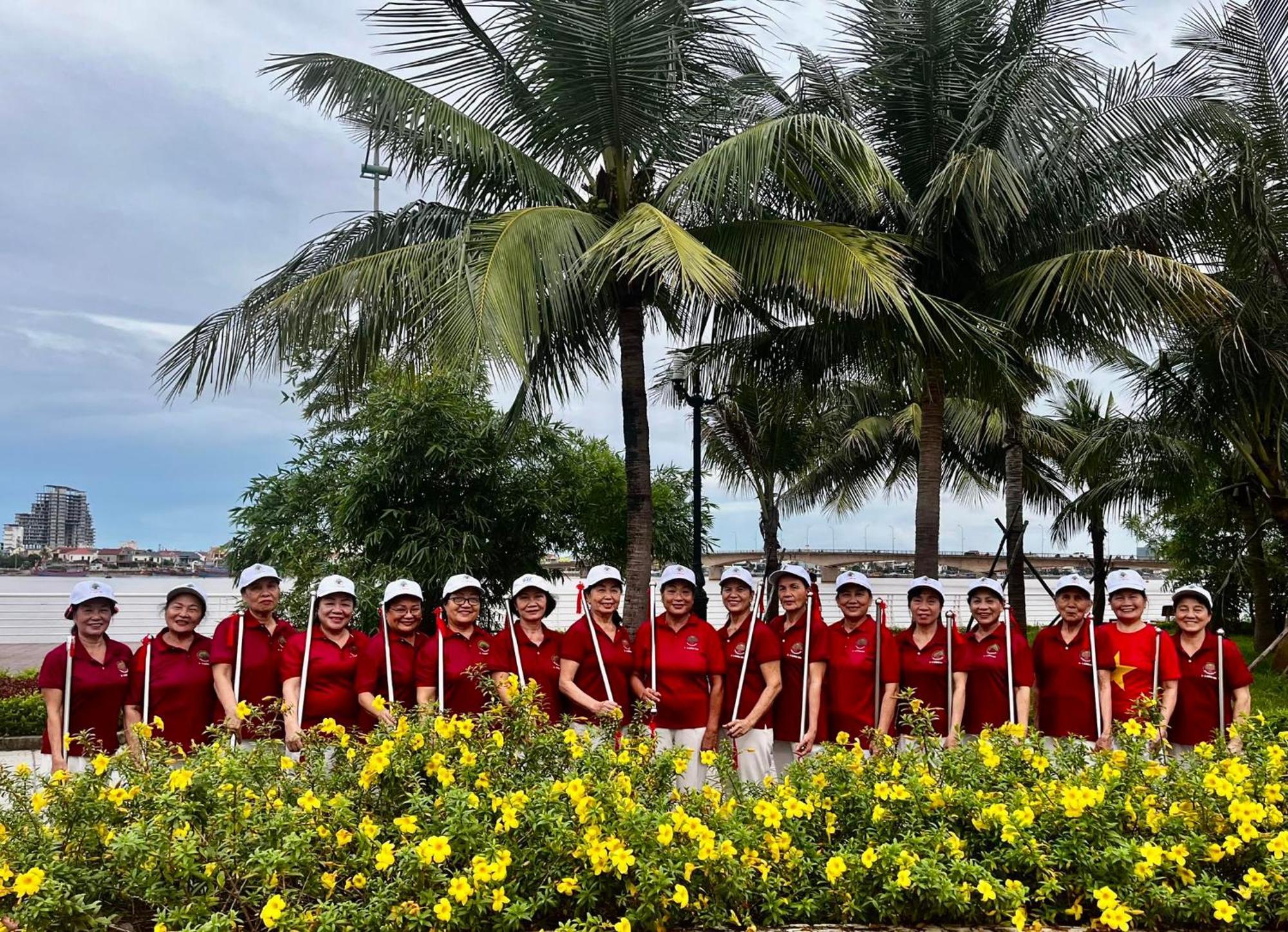 Nha Nghi Hang Nga Dong Hoi Esterno foto